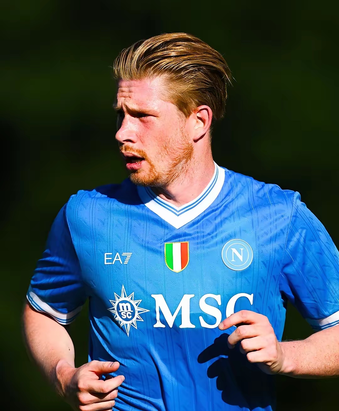 莱比锡6-0大胜法兰克福，迪奥曼德戴帽，鲍姆加特纳一射两传